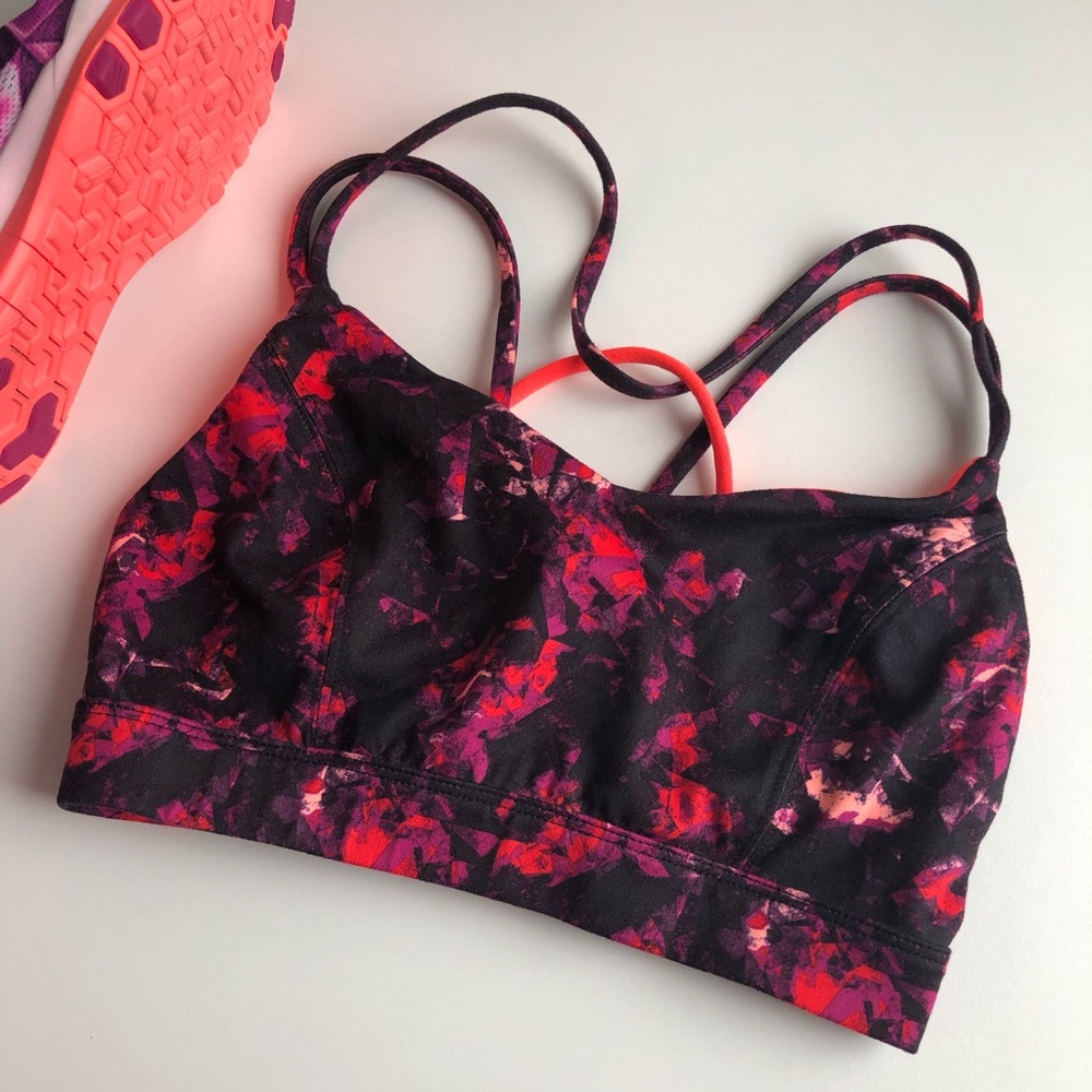 Old Navy Black Floral-Print Strappy Sports Bra